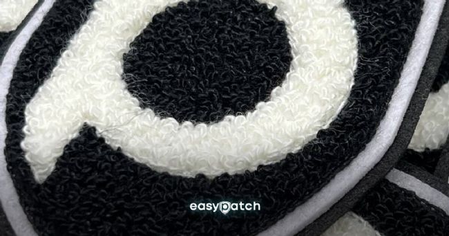 Universitatea chenille patch-uri